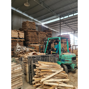 hình ảnh hoạt động của công nhân