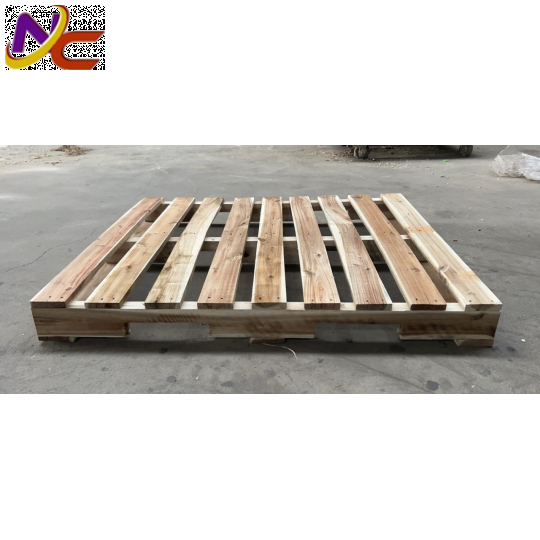 Pallet gỗ tân uyên